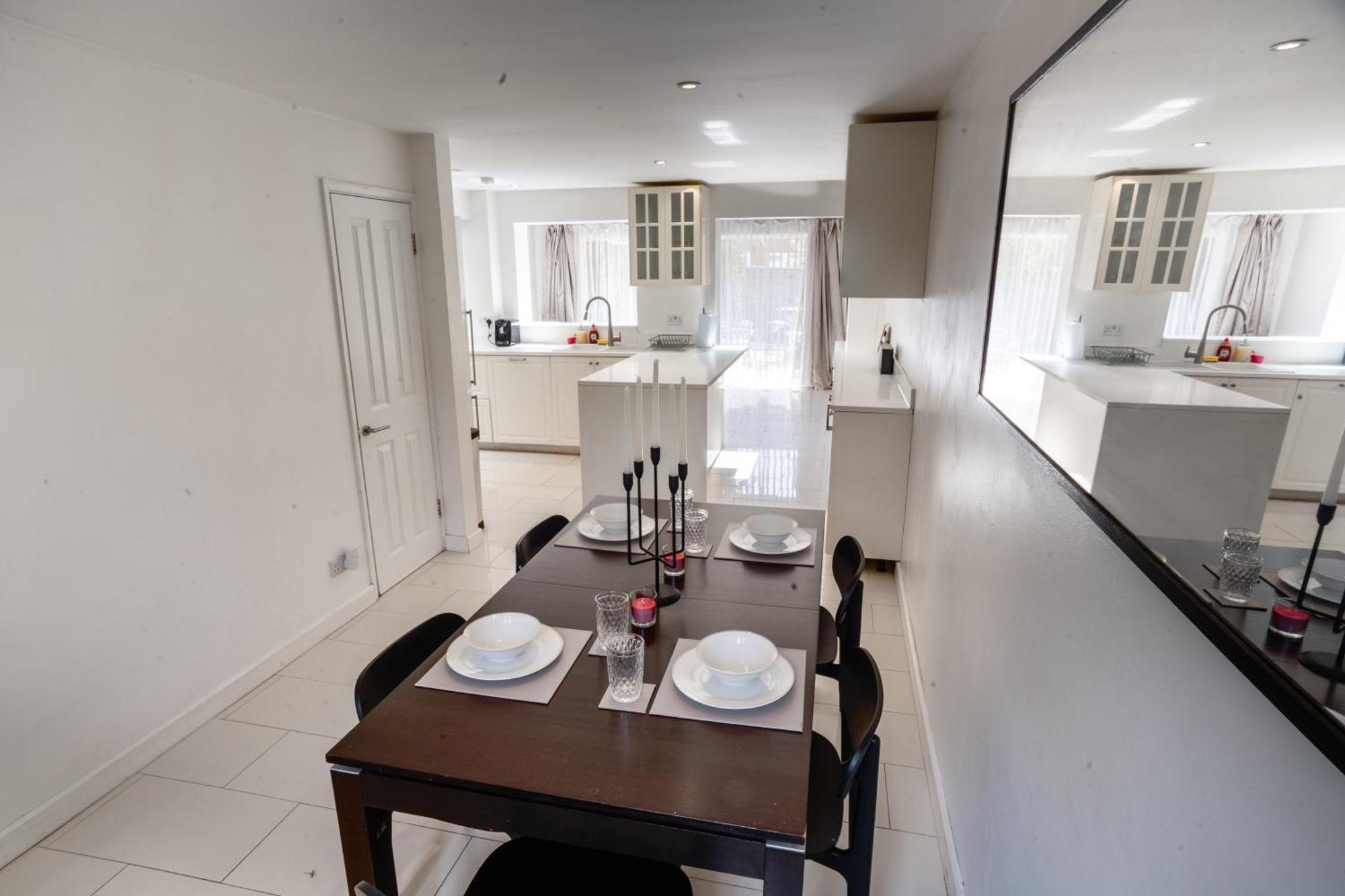Shard View 3 Bed Entire Home London Bagian luar foto