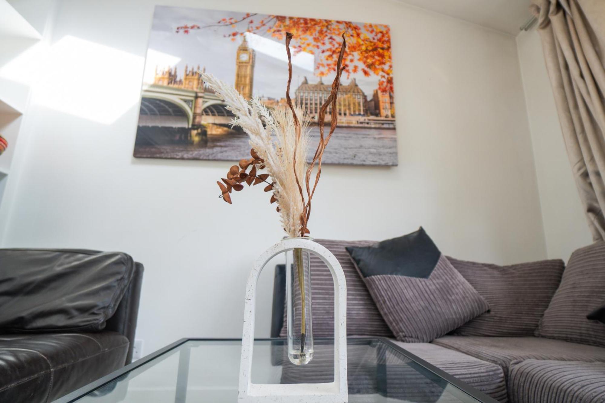 Shard View 3 Bed Entire Home London Bagian luar foto